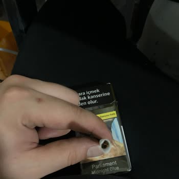 Parliament Midnight Blue Sigaralarında Tütün Eksikliği Sorunu