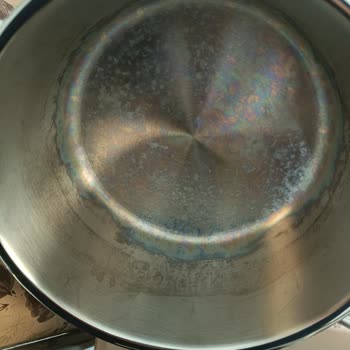 Korkmaz Mutfak Eşyaları İlk Kullanımda Çelik Tencerelerde Kararma Ve Renk Değişimi Yaşadım