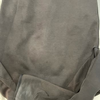 Kısa Sürede Renk Atan Sweatshirt İçin Mağduriyet