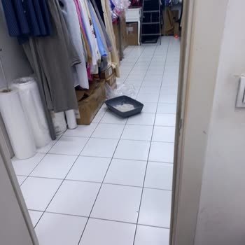 Mağazada Süregelen Koku Ve Hijyen Sorunu İçin Çözüm Bekliyorum