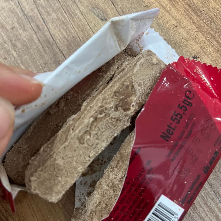 Son Kullanma Tarihi Geçmemiş Çikolata Bayat Çıktı Mağduriyetimin Giderilmesini İstiyorum