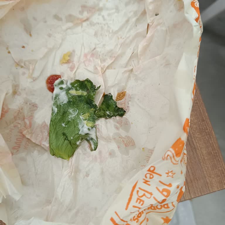 Eksik Ve Kalitesiz Ürünler, Yetersiz Hizmet: Popeyes Isparta Şubesinde Hayal Kırıklığı