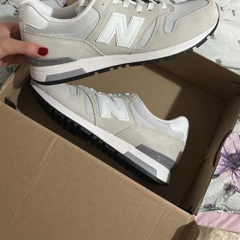 Yeni Alınan Ayakkabıda İlk Kullanımlarda Ciddi Renk Değişimi Ve Solma Sorunu