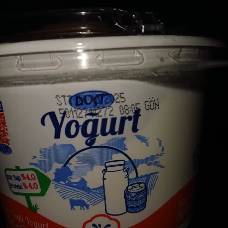 BİM’den Alınan Yoğurt Ekşimiş Çıktı, Ambalaj Tarihi Okunmuyor