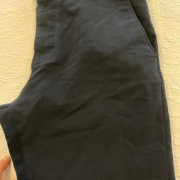 Mavi Jean Pantolonda Deformeler Var!