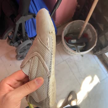 FLOdan Aldığım Pahalı Ayakkabı Kısa Sürede Yırtıldı Mağdur Oldum