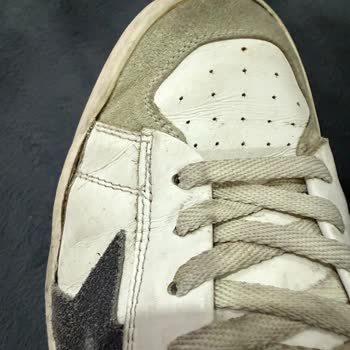 Golden Goose Ayakkabıda Kısa Sürede Deformasyon Ve Müşteri Hizmetlerinden Destek Alamama