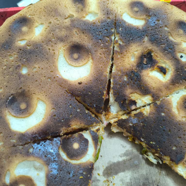 Yanık Ve Soğuk Pizza Hayal Kırıklığı Yarattı
