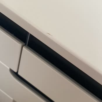 Aldığım Yatak Odası Takımı Kırık Ve Mağaza Çözüm Sunmuyor