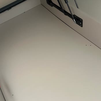 Garanti Kapsamındaki Yatak Odası Takımında Esneme Sorunu Ve Geciken Değişim Talebi