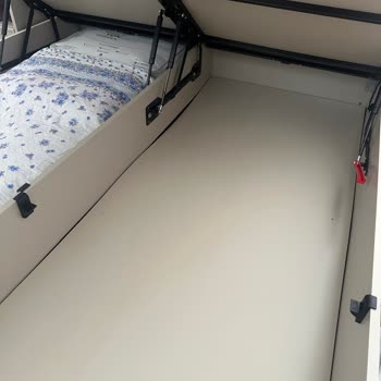 Garanti Kapsamındaki Yatak Odası Takımında Esneme Sorunu Ve Geciken Değişim Talebi