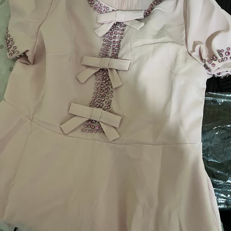 Sipariş Ettiğim Elbise Görselden Tamamen Farklı Ve Kalitesiz Geldi