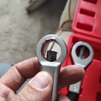 Aldığım Cıvata Sökme Aracı Kusurlu Ve Kullanılmış Geldi, İade Sürecinde Destek Alamadım