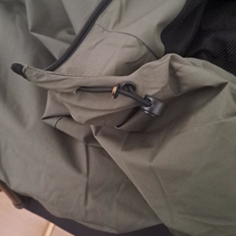 Kısa Sürede Arızalanan Yağmurluğun Değişimini Talep Ediyorum