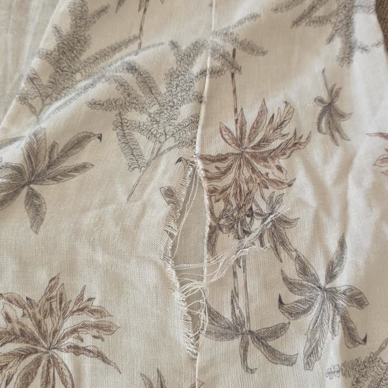 Yırtık Gelen Ürünü İade Almayan Butik Mağduriyet Yaşattı