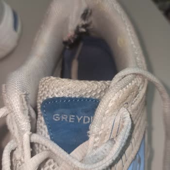 Greyder İki Ayda Yıpranan Ayakkabıya Çözüm Sunulmadı