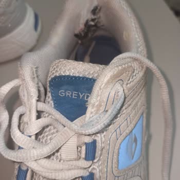 Greyder İki Ayda Yıpranan Ayakkabıya Çözüm Sunulmadı