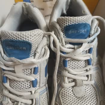 Greyder İki Ayda Yıpranan Ayakkabıya Çözüm Sunulmadı