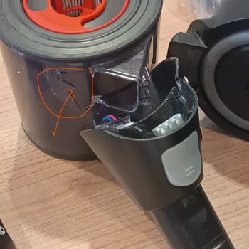 Bosch Dikey Süpürge: Kırılan Parçalar Ve Yetersiz Pil Ömrü