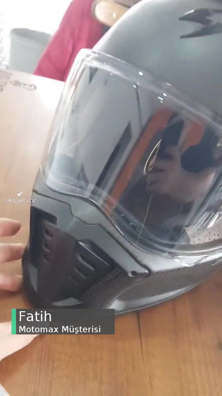 Su Ve Rüzgar Alan Scorpion Kask Ve Kabullenmeyen Motomax! videonun kapak resmi