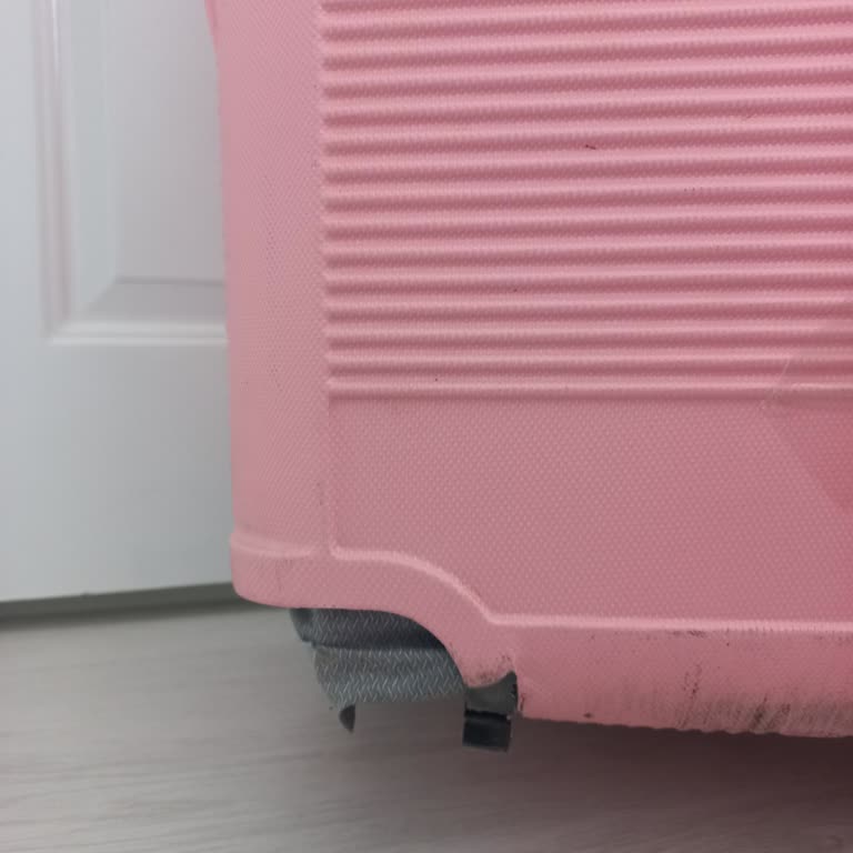 PTT Kargo İle Gönderdiğim Valizim Hasarlı Teslim Edildi, Zararımın Karşılanmasını İstiyorum