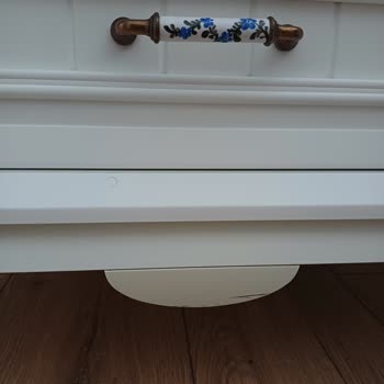 Kelebek Mobilya Angelic Serisi Komodin Ayaklarında Garanti Kapsamı Dışında Bırakılan Sararma Sorunu