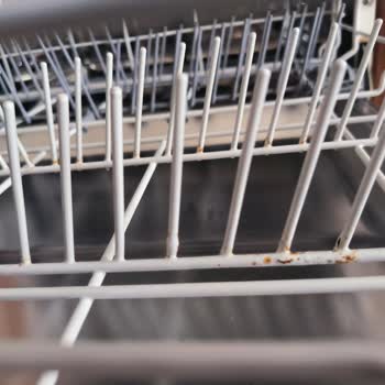 Arçelik Bulaşık Makinesinde Sürekli Paslanma Ve Kabarma Sorunu