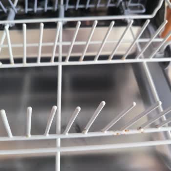 Arçelik Bulaşık Makinesinde Sürekli Paslanma Ve Kabarma Sorunu