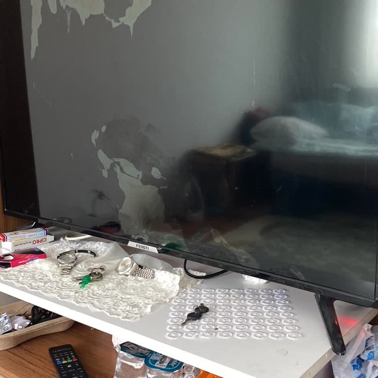 Garanti Kapsamındaki TV Ekranı İçin Yüksek Ücret Ve Kapora Talebiyle Mağdur Edildim