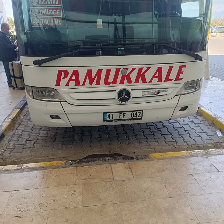 Pamukkale Turizm Otobüsünde Belirtilen Durakta Durulmaması Ve Personel Saygısızlığı