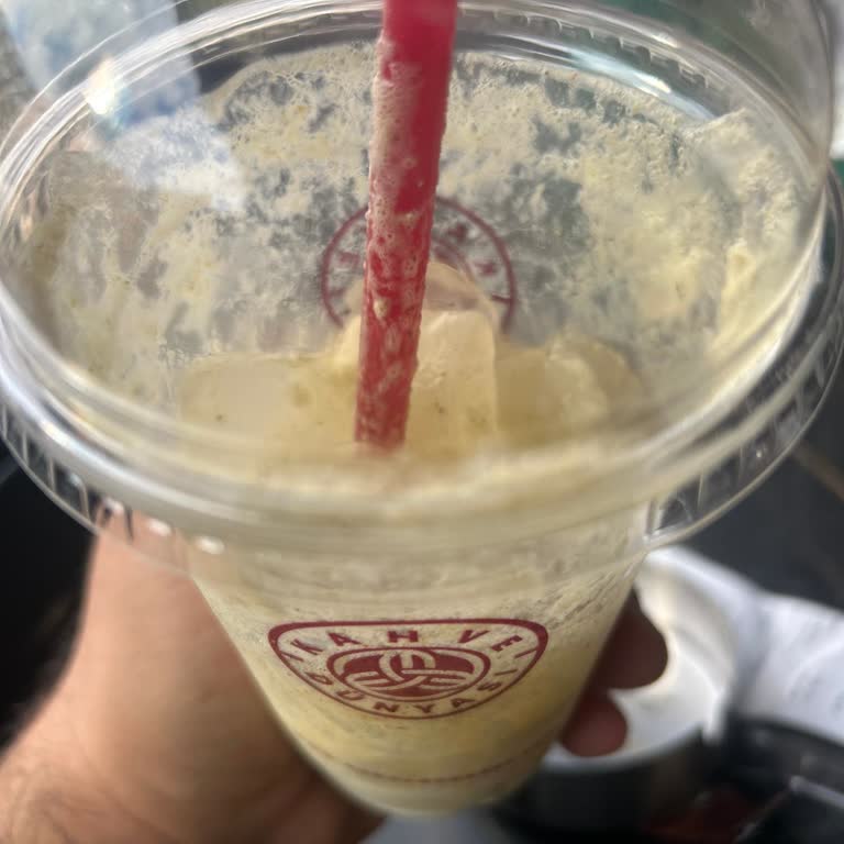 Soğuk İçecekte Fazla Buz, Eksik Lezzet