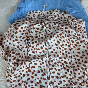 Sipariş Verdiğim Elbiseler Kalitesiz Ve Satıcıya Ulaşamıyorum