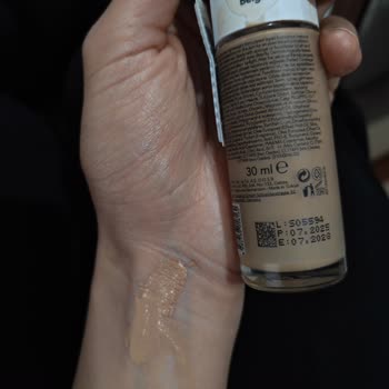 Gratis Mağazasında Yanlış Fondöten Rengi Verildi, Değişim Talep Ediyorum