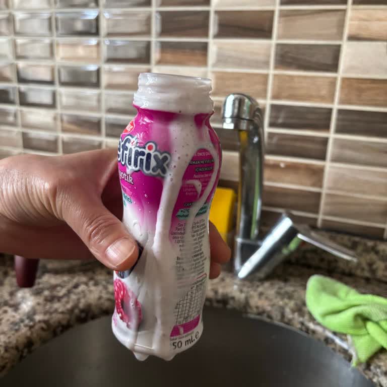 Açılmamış Kefir Şişesi Patladı, Mağdur Oldum!