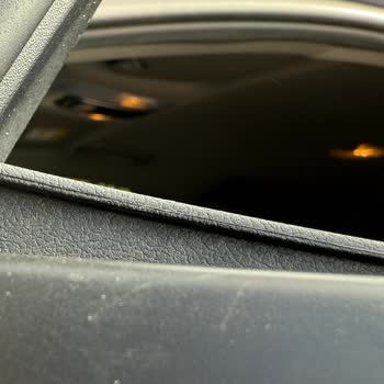 2024 Model Aracımda Kapı Plastiği Ve Farlarda Yaşadığım Sorunlar