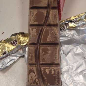 Son Kullanma Tarihi Geçmemiş Çikolatalarda Bayat Tat Sorunu