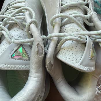 İlk Kullanımda Yırtılan Ayakkabılar Ve Ret Cevabı