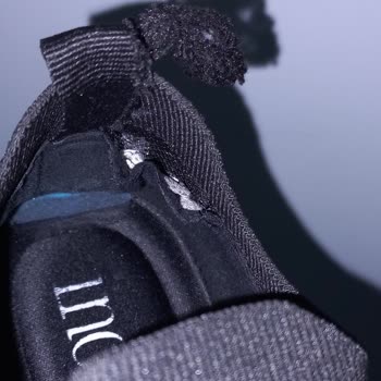 Kısa Sürede Yırtılan Ayakkabıya Kullanıcı Hatası Denilerek İade Talebimin Reddedilmesi