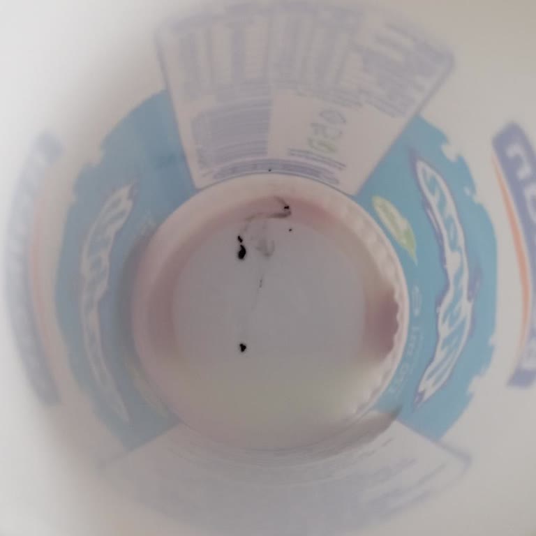 Aldığım Ayranların Bozuk Çıkması Ve Firmadan Dönüş Alamamam