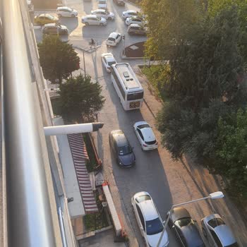 Trafik Yoğun Saatlerde Keyfi Yol Kapatma Mağduriyeti