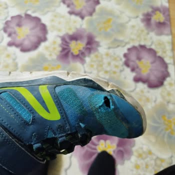 Kısa Sürede Yıpranan Ayakkabı Ve Yoğun Koku Sorunu