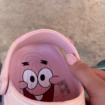 Polytrend İlk Kullanımda Soyulan Ve Orijinal Olmayan Crocs Hayal Kırıklığı