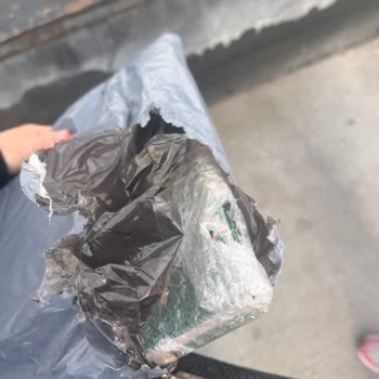 Kargom Açılmış Ve Ürünüm Zarar Görmüş: Mağduriyetimin Giderilmesini Talep Ediyorum