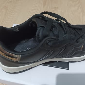 Ayakkabı Kalitesi ve Garanti Süreci Hakkında Şikayet