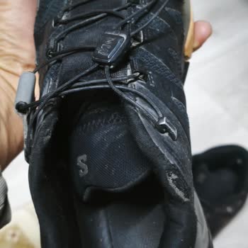 Kısa Sürede Yıpranan Ayakkabı Ve Müşteri Hizmetlerinden Yanıt Alamama Mağduriyeti