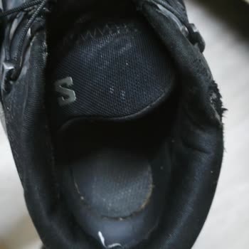 Kısa Sürede Yıpranan Ayakkabı Ve Müşteri Hizmetlerinden Yanıt Alamama Mağduriyeti