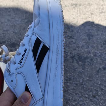 Kısa Sürede Deforme Olan Sneaker Ve Reddedilen Talep