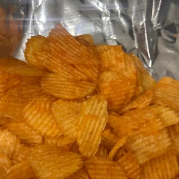 Ruffles Ketçaplı Cips Paketinden Minik Beyaz Örümcek Çıktı