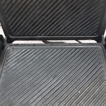 Kullanılmış Ve Hasarlı Tost Makinesi Gönderildi, Mağduriyetim Giderilmiyor