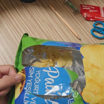 BİM'den Aldığım Cipsin İçinden Kıl Çıktı: Hijyen Ve Sağlık Sorunu